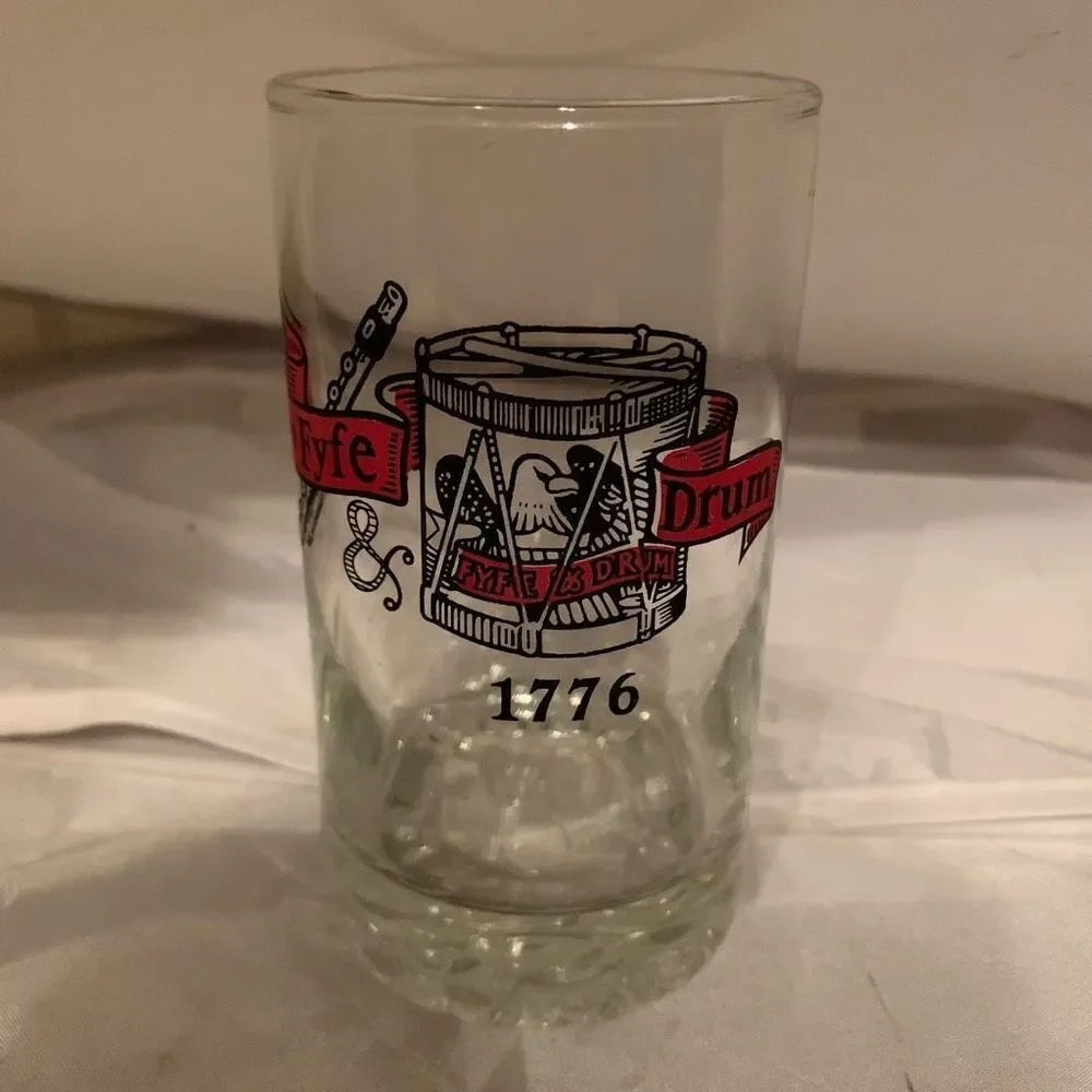 Vintage Fyfe & Drum 1776 Beer Glass